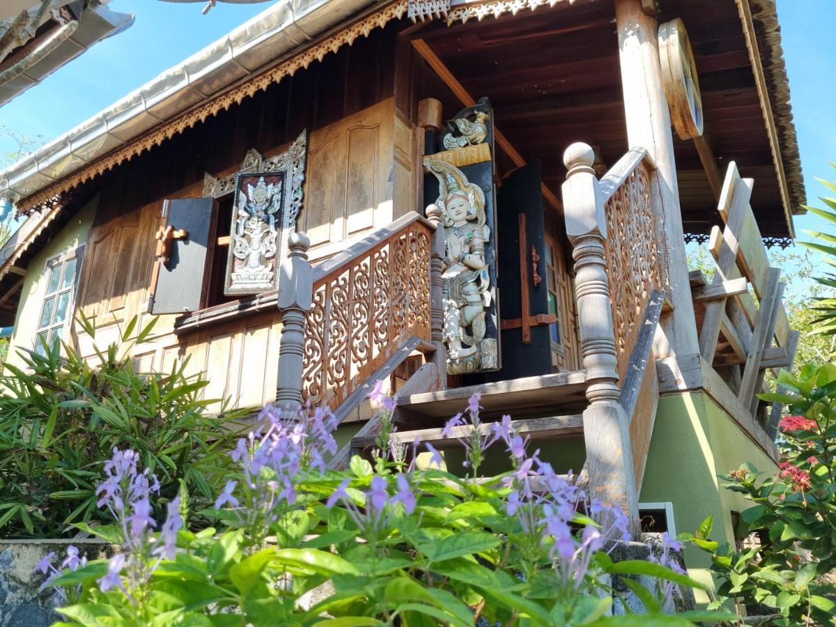 Hello Sichang Bungalow Hotel Ko Si Chang Exterior photo