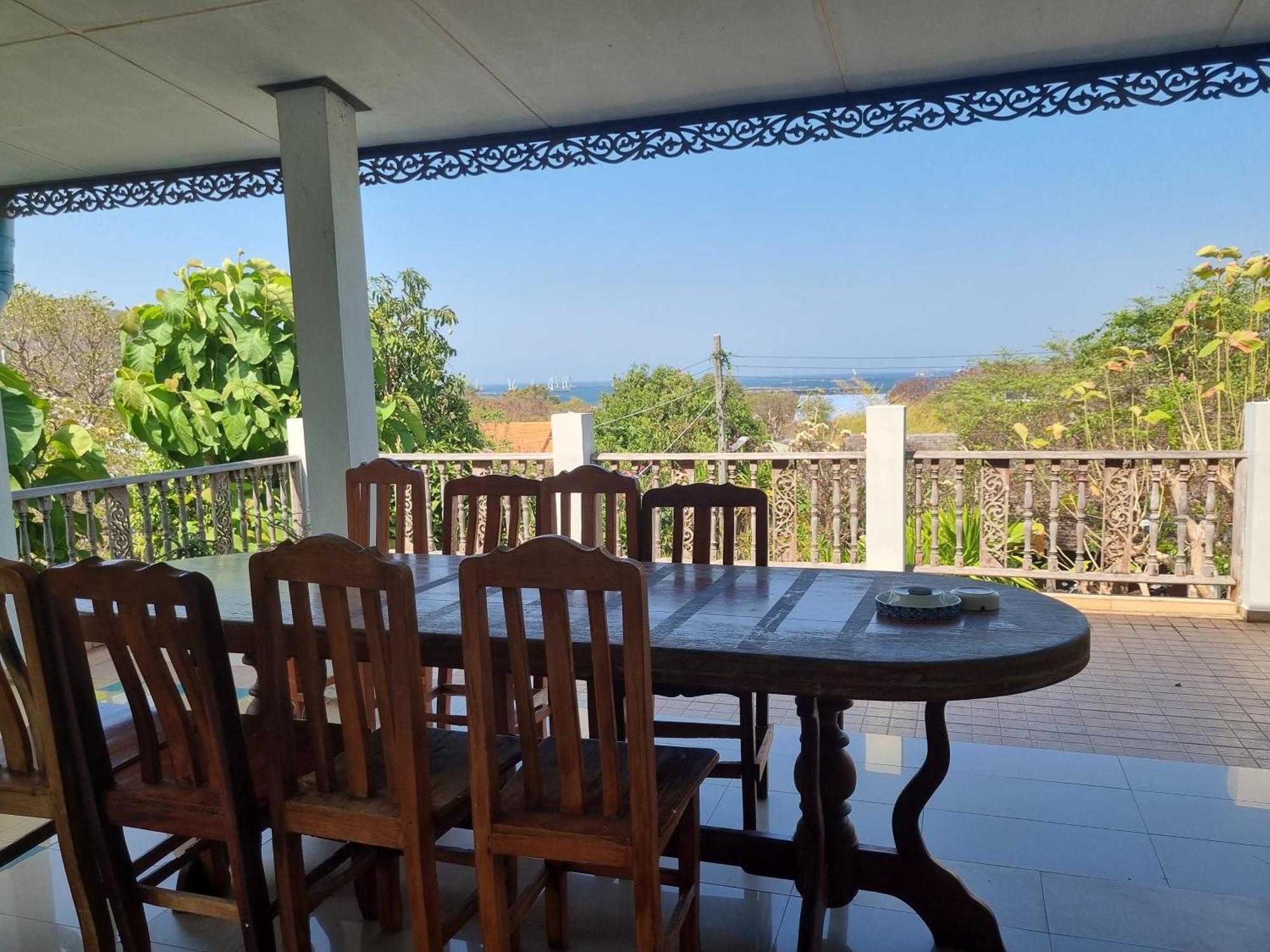 Hello Sichang Bungalow Hotel Ko Si Chang Exterior photo